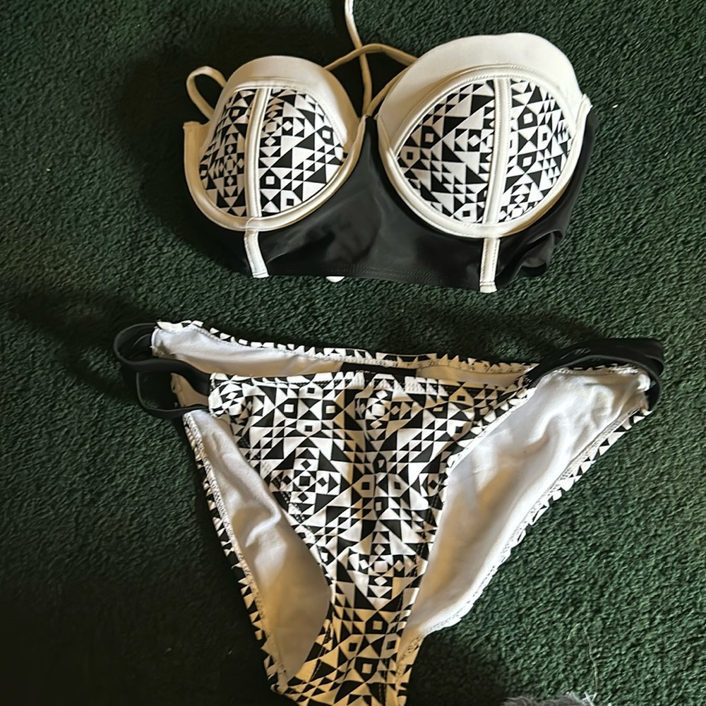 Size medium, black and white, Joe Boxer bikini.